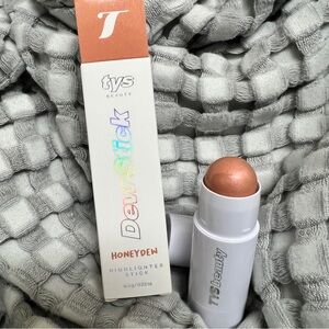NEW! Dew Stick Highlighter - Honeydew
